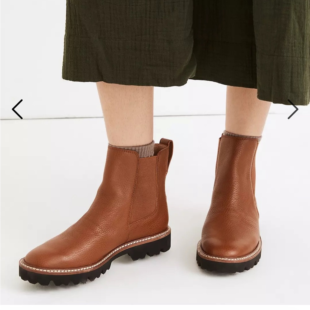 Madewell Lugsole Chelsea Boots, Women’s Size 8